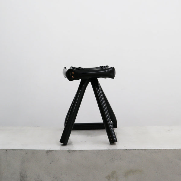 Rodi Studio「Black Straw Stool」