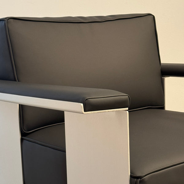 STVMP "II SINGLE SOFA"